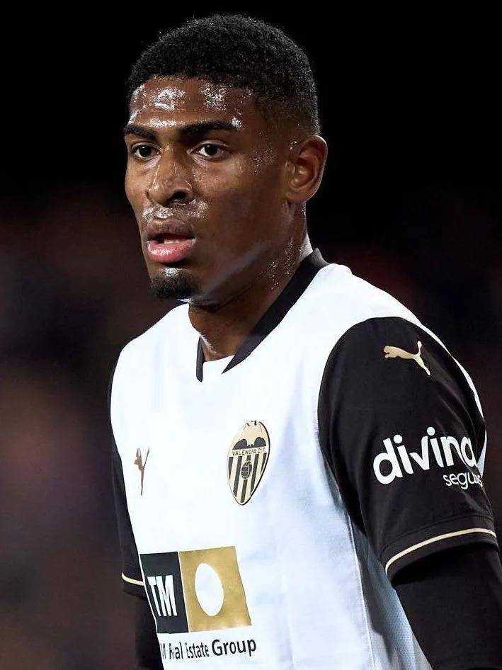 队倚重更多 队倚重更多