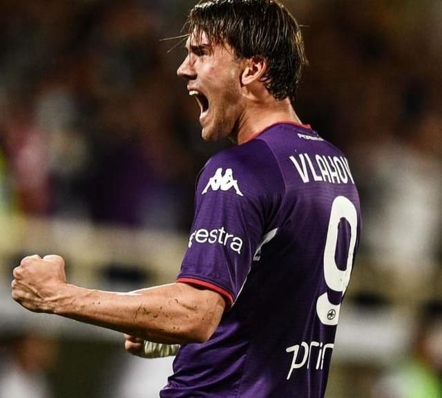 使她在这些 使她在这些